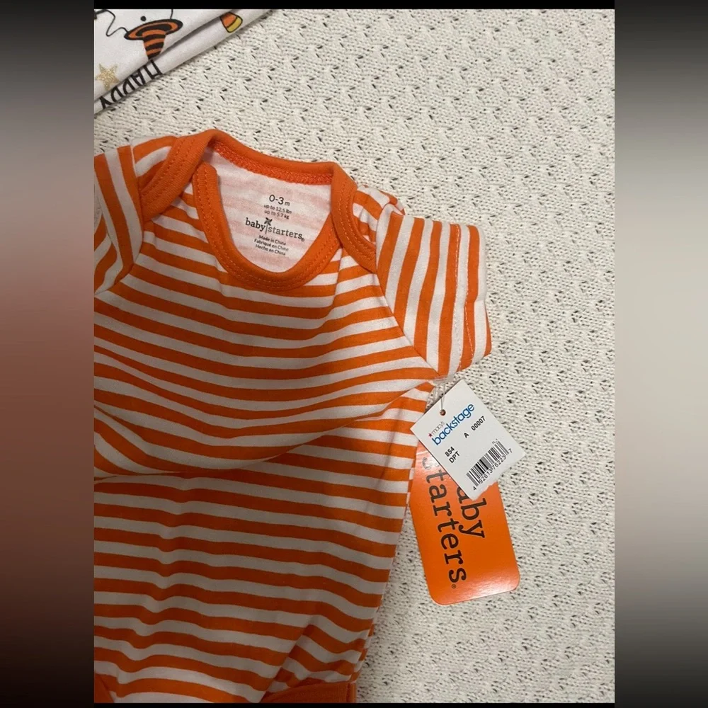 Baby starters 3 piece Halloween set - Picture 3 of 3